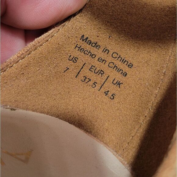 Aldo Vizzola heeled peep toe sandal. Approx 5” stiletto heel, 1” platform. - Picture 8 of 10